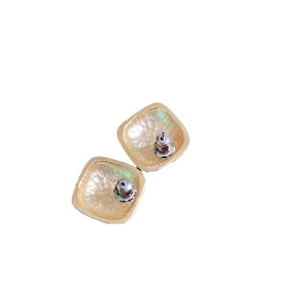 Eight pairs of pierced post earrings - Picture 6 of 6